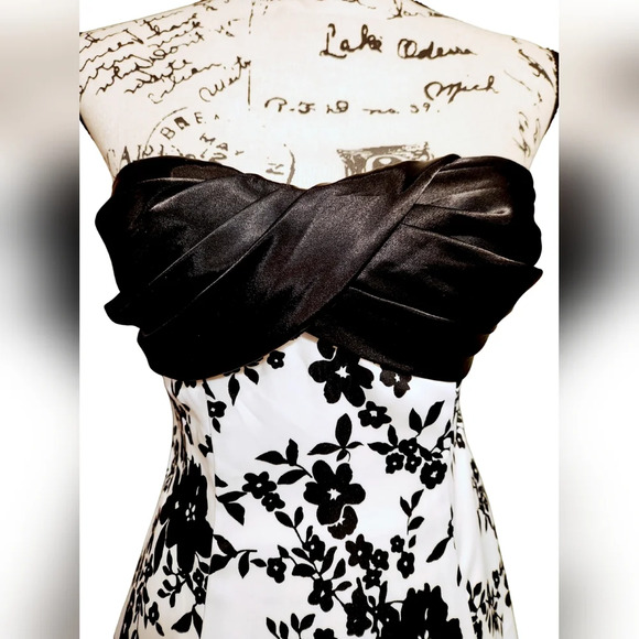 Blondie Nites Black and White Strapless Dress - Picture 2 of 11